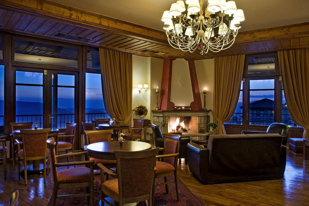 Alpen House Hotel & Suites Arachova Exterior foto