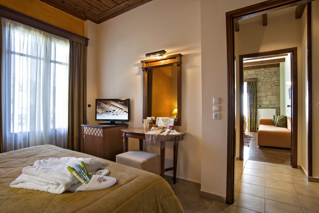 Alpen House Hotel & Suites Arachova Cameră foto