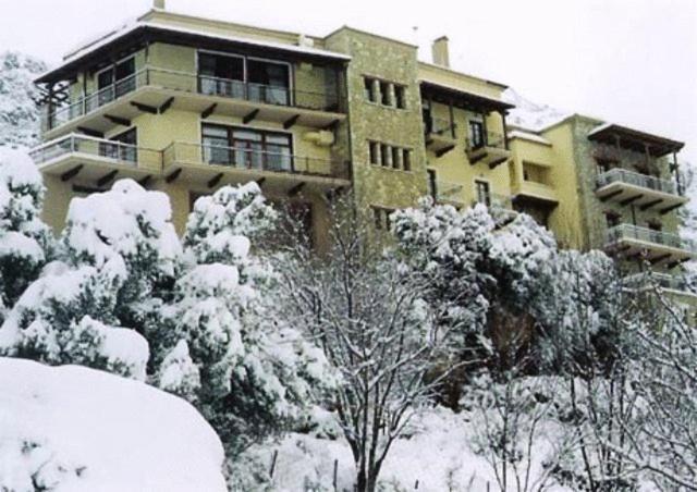Alpen House Hotel & Suites Arachova Exterior foto